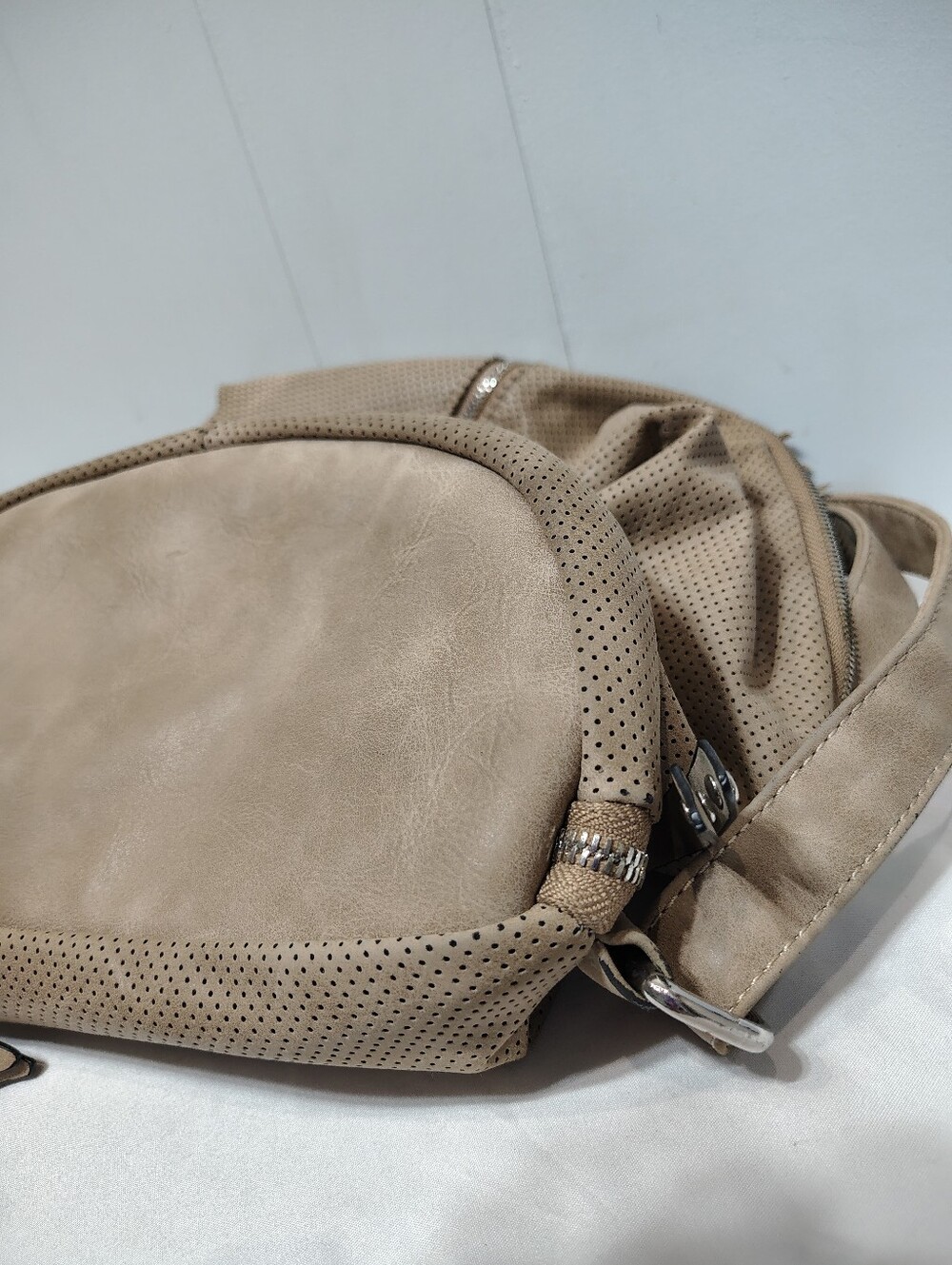 Suri Frey Romy Backpack Purse in Light Beige Large 13x13 Vegan Leather - Picture 10 of 12